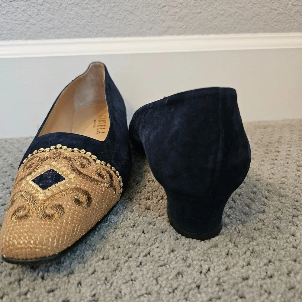 Carvela blue velvet womens loafers gold embroidered‎ toe italy classy old money